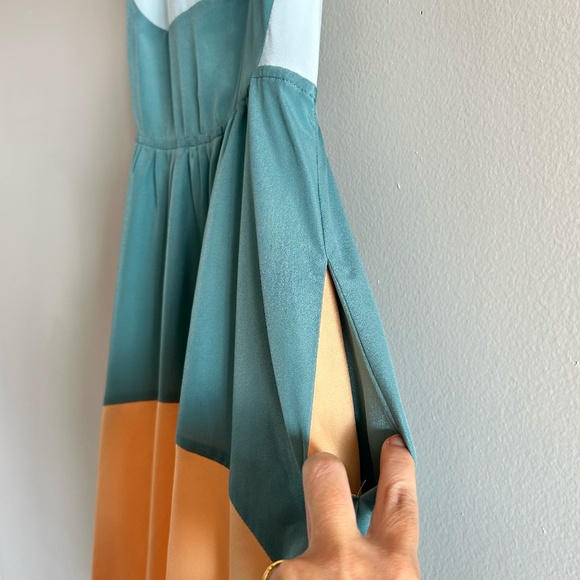 TUCKERNUCK Colorblock Eden Gown — Size Small - Picture 8 of 16